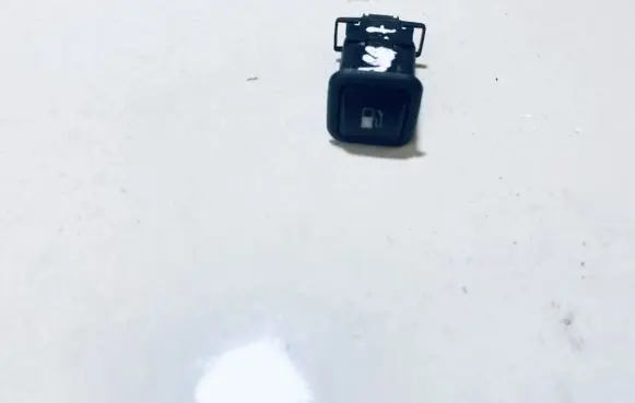 Volkswagen Golf IV Fuel tank opening switch 3b0959833a