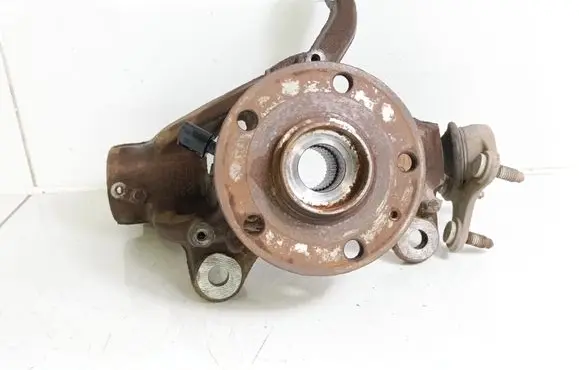 Volkswagen Golf VII Front wheel hub spindle knuckle 5Q0255