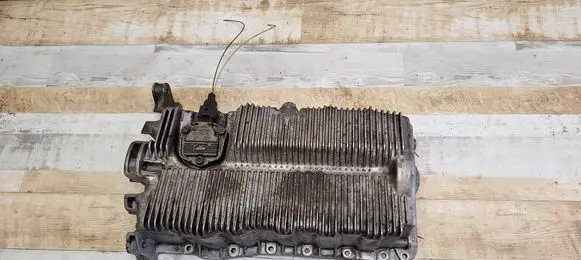 Volkswagen Jetta V Oil sump 06A103603AJ 1J0907660C