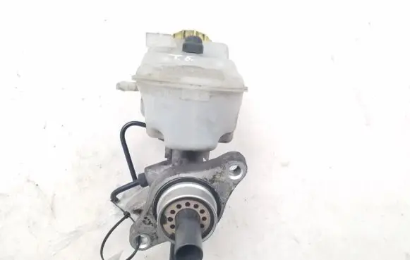 Volkswagen Transporter - Caravelle T5 Master brake cylinder