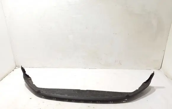 Volvo XC40 Front bumper lip 32136097