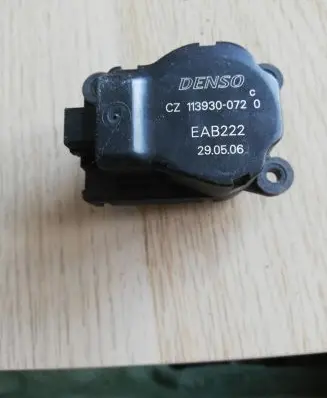 BMW 1 E81 E87 Air flap motor/actuator 113930072