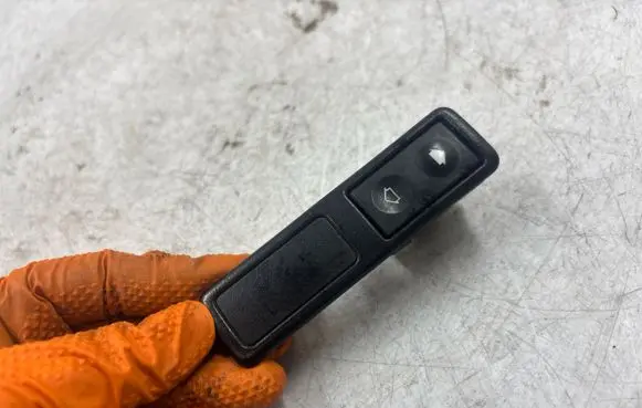 BMW 3 E36 Electric window control switch 5116