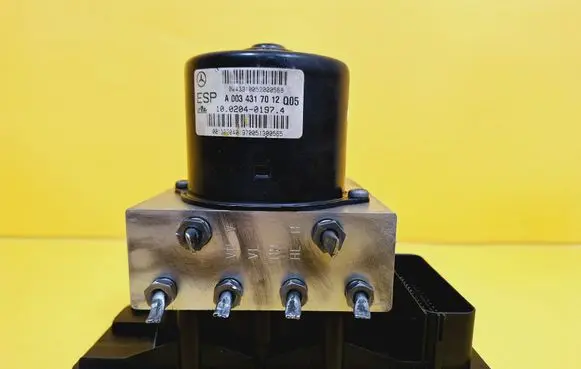 Mercedes-Benz CLK A208 C208 ABS Pump 0034317012 17054501312