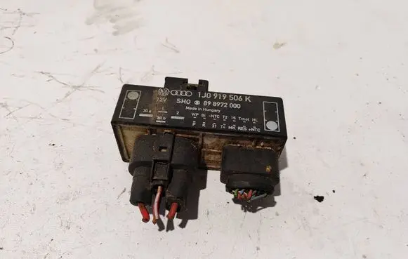 Volkswagen Golf IV Fan control module 1J0919506K 898972000