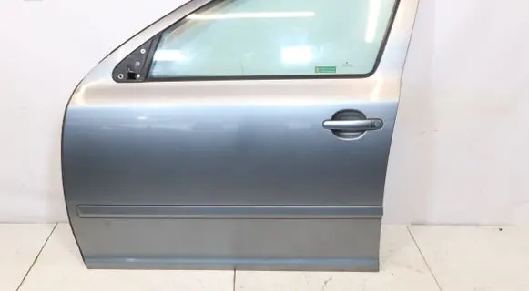 Skoda Octavia Mk2 (1Z) Front door 