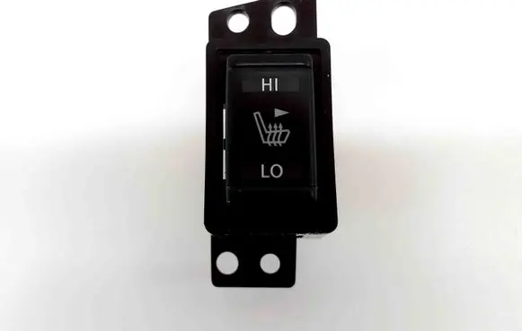 Nissan X-Trail T32 Seat heating switch