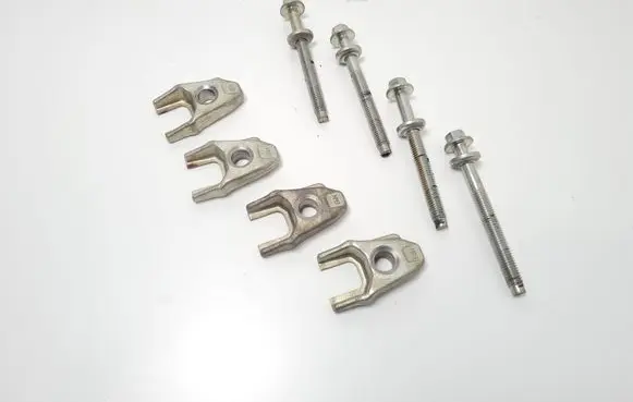 Renault Laguna III Fuel Injector clamp holder 