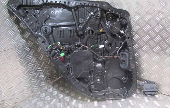 Mercedes-Benz GLE W167 Front door 
