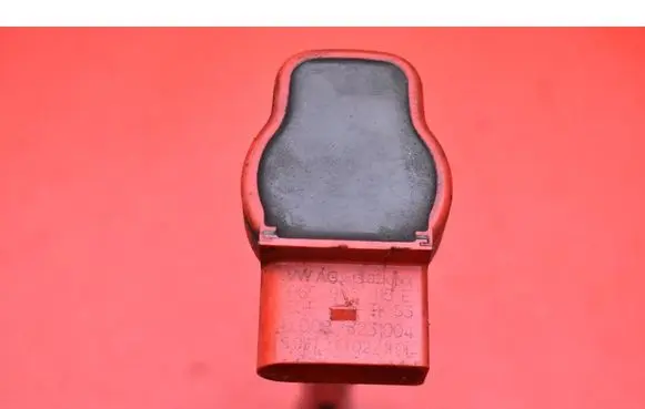 Audi A8 S8 D4 4H High voltage ignition coil 06E905115E