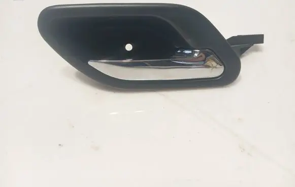 BMW 5 E39 Front door interior handle 8226050