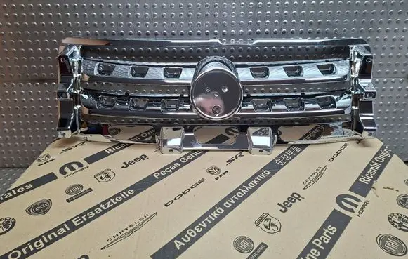 Fiat Strada Front grill S26337666 100172547