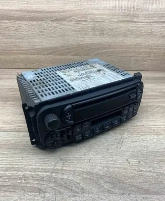 Chrysler Voyager Radio/CD/DVD/GPS head unit P05064042AB