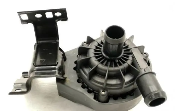 Volkswagen ID.7 Electric auxiliary coolant/water pump 1EA965567K