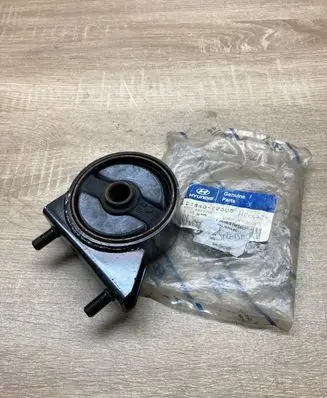 Hyundai Accent Engine mounting bracket 2184022300 2191122001