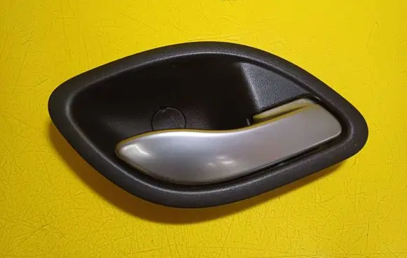 Renault Laguna II Rear door interior handle 8200000724