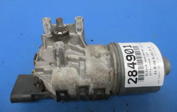 Alfa Romeo 147 Front wiper linkage and motor