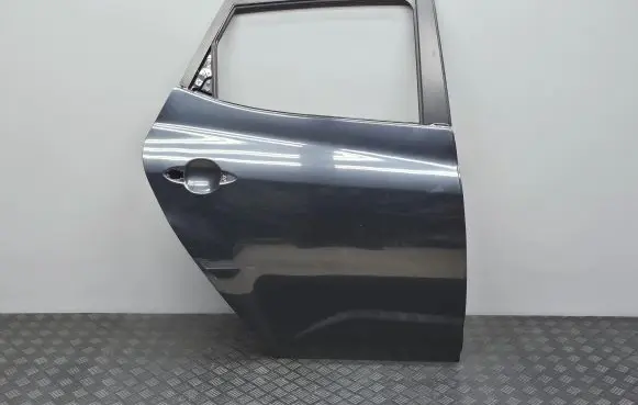 KIA Venga Rear door