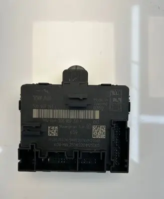 Volkswagen Tiguan Other control units/modules 5Q0959393F 5Q0959393L