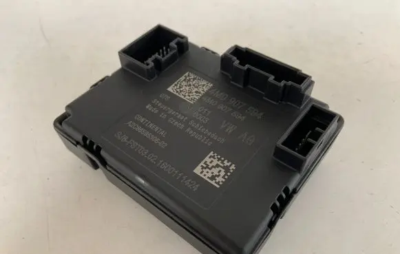 Audi Q7 4M Sunroof control unit/module 4M0907594