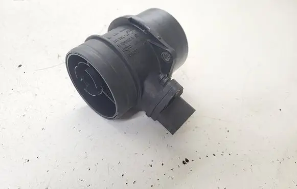 Volkswagen Multivan T5 Mass air flow meter 0281002461 074906461B