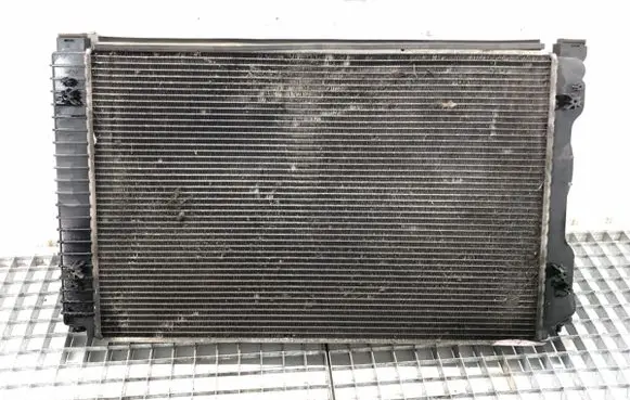 Audi A6 S6 C6 4F Coolant radiator 4F0121251R