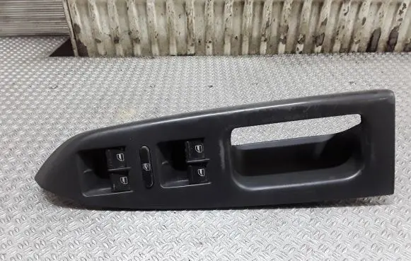 Volkswagen Touran I Electric window control switch 1T1867371F