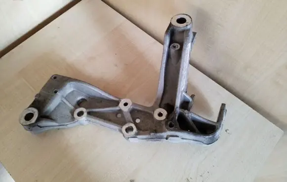 Volkswagen Golf V Front subframe 1K0199295