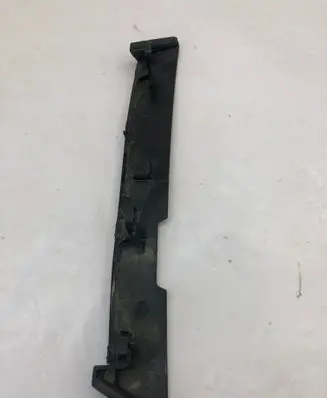 Mazda CX-3 Tailgate trim D10e519n4