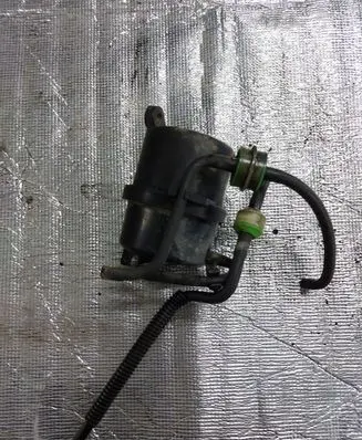 Mazda 3 II Vacuum air tank 