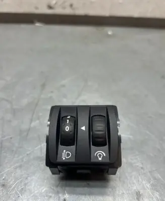 Renault Captur Light switch 251900567R A14547 150413