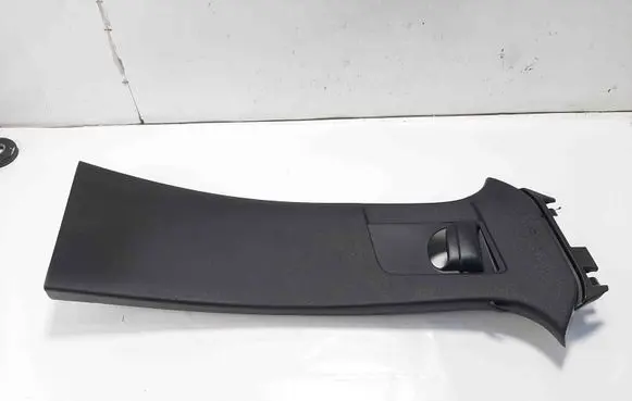 Volvo XC40 (B) pillar trim (top) 31457493 31479715