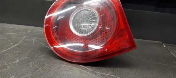 Volkswagen Golf V Tailgate rear/tail lights 1K6945094G