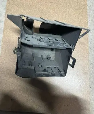 Renault Trafic II (X83) Fuse box cover