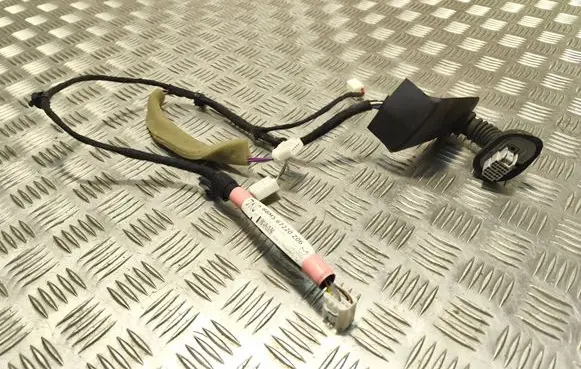 Mazda 3 II Rear door wiring loom BBM567220Z06