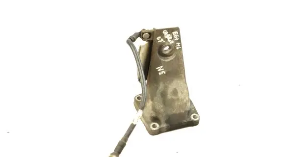 BMW 6 E63 E64 Engine mounting bracket 2282634 73681310