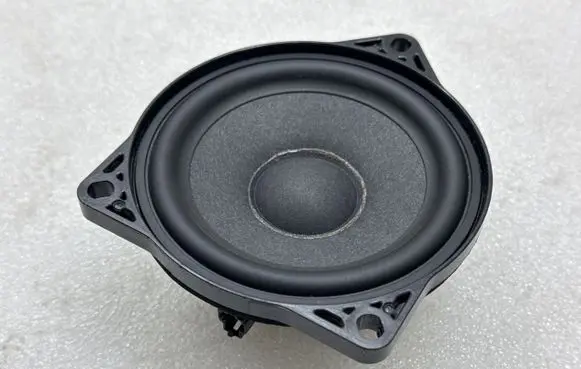 Tesla Model Y Panel speaker 107974200B 231221092A 10984402