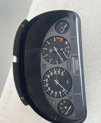 BMW 5 E39 Speedometer (instrument cluster) 837590 110008735