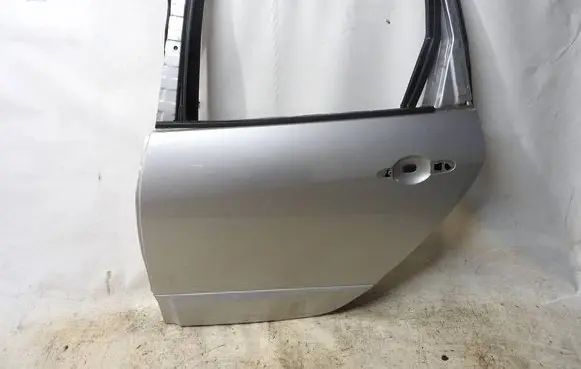Rear door