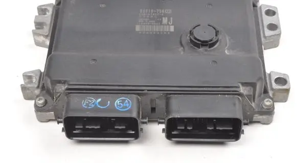 Suzuki SX4 Engine control unit/module ECU 3391075KC2