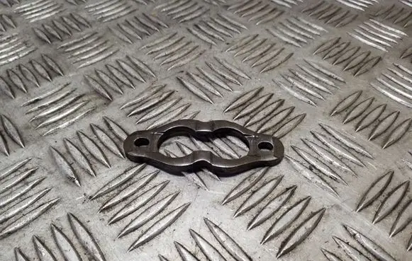 Audi A4 S4 B8 8K Fuel Injector clamp holder