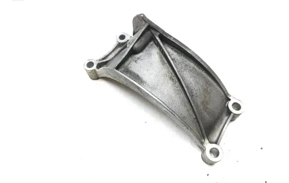 Volkswagen Touareg II Generator/alternator bracket 06E903143D VFDGS7277