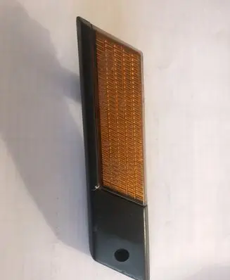Front fender indicator light