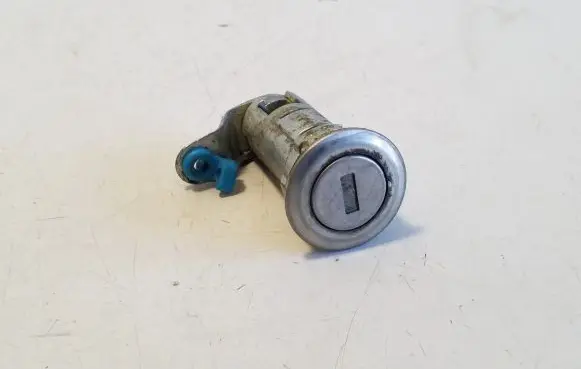 Iveco Daily 5th gen Sliding door lock 
