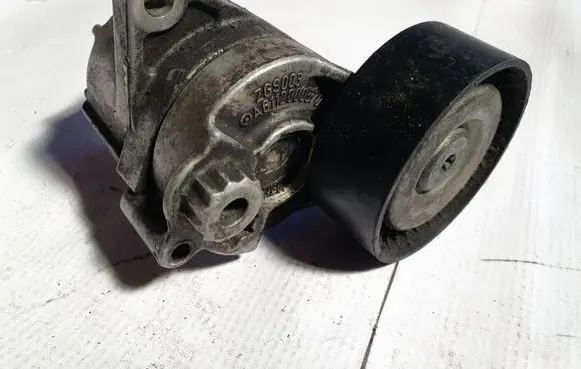 Mercedes-Benz CLK A209 C209 Generator/alternator belt tensioner A6112000570