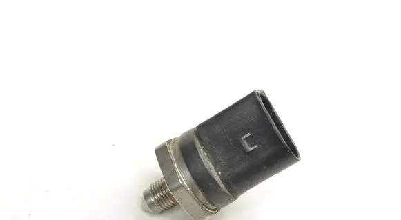 Porsche Cayman 982 Fuel pressure sensor 0261230415