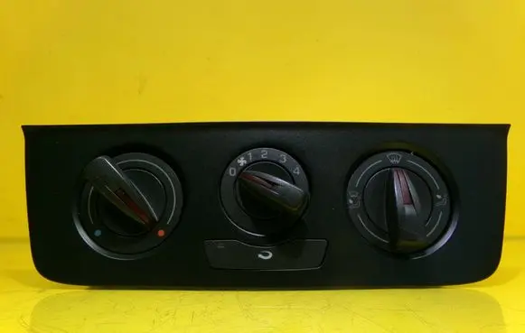 Seat Ibiza IV (6J,6P) Climate control unit 6J0819045