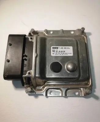 BMW X6 F16 Adblue control unit 7445434 0281032793