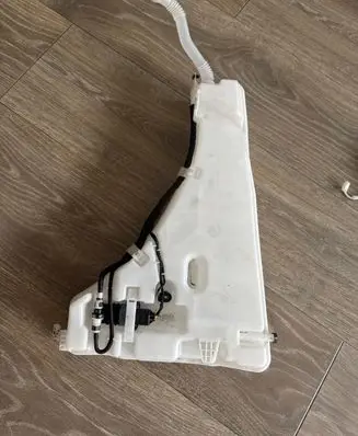 BMW iX1 Windshield washer fluid reservoir/tank 9478798