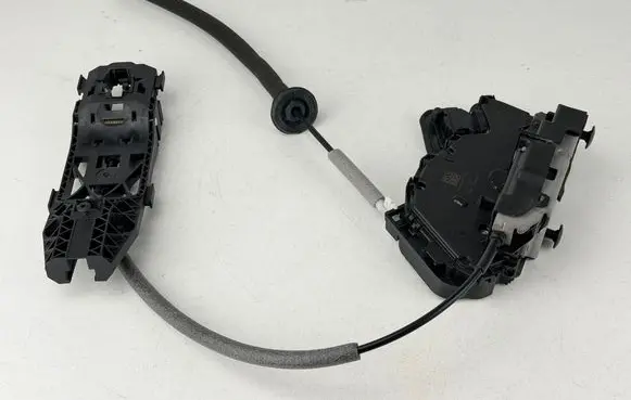 Audi A1 Front door lock 5TC837015D 8V0839885